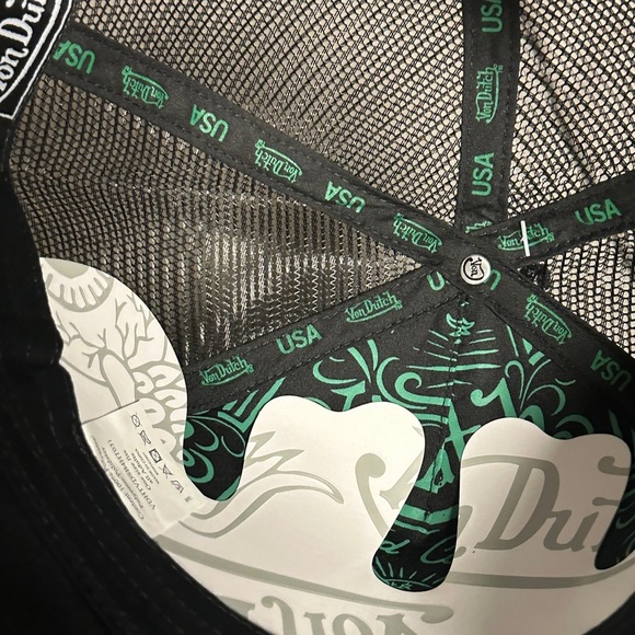 Von Dutch Black Trucker Hat (this is the color changing hat) New - Picture 4 of 6